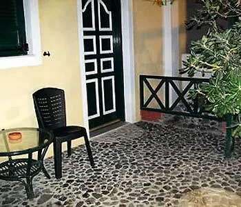 Spyros Santorini Perissa (Santorini)